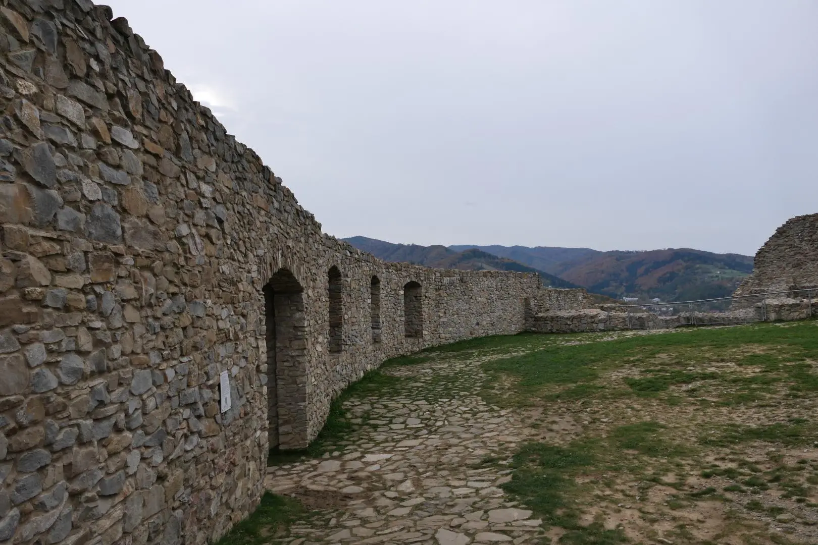 Ruiny Zamku w Rytrze