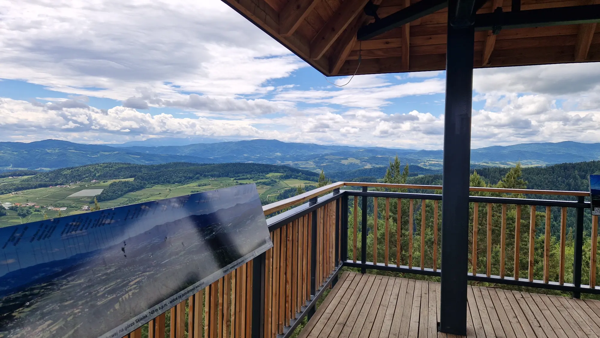 Góra Skiełek w Łukowicy - nowa wieża widokowa z zapierającymi dech w piersiach panoramami!