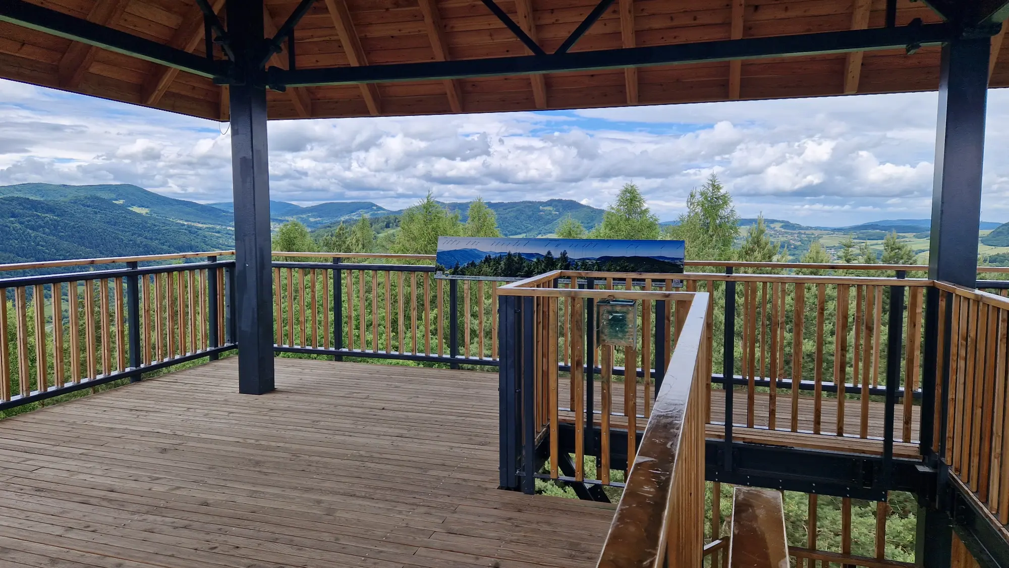 Góra Skiełek w Łukowicy - nowa wieża widokowa z zapierającymi dech w piersiach panoramami!