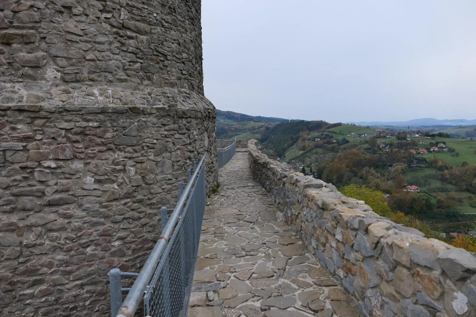 Ruiny Zamku w Rytrze