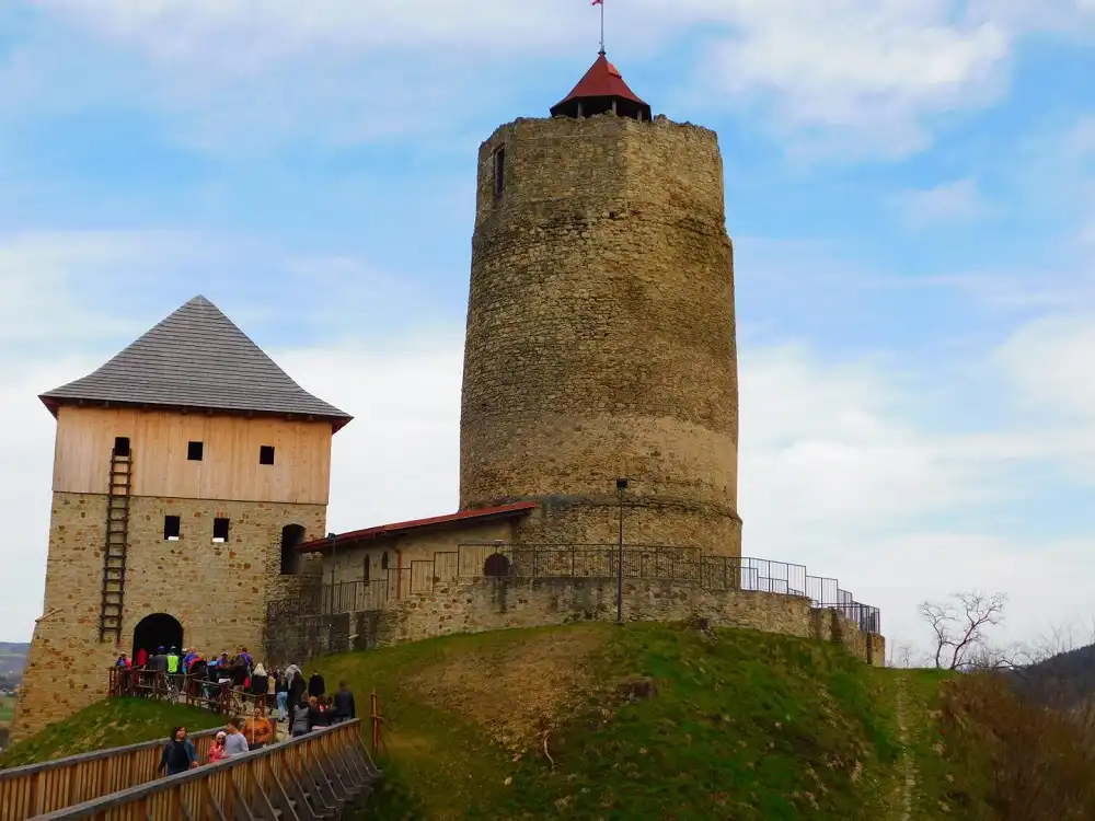 Baszta nad Dunajcem - Zamek w Czchowie