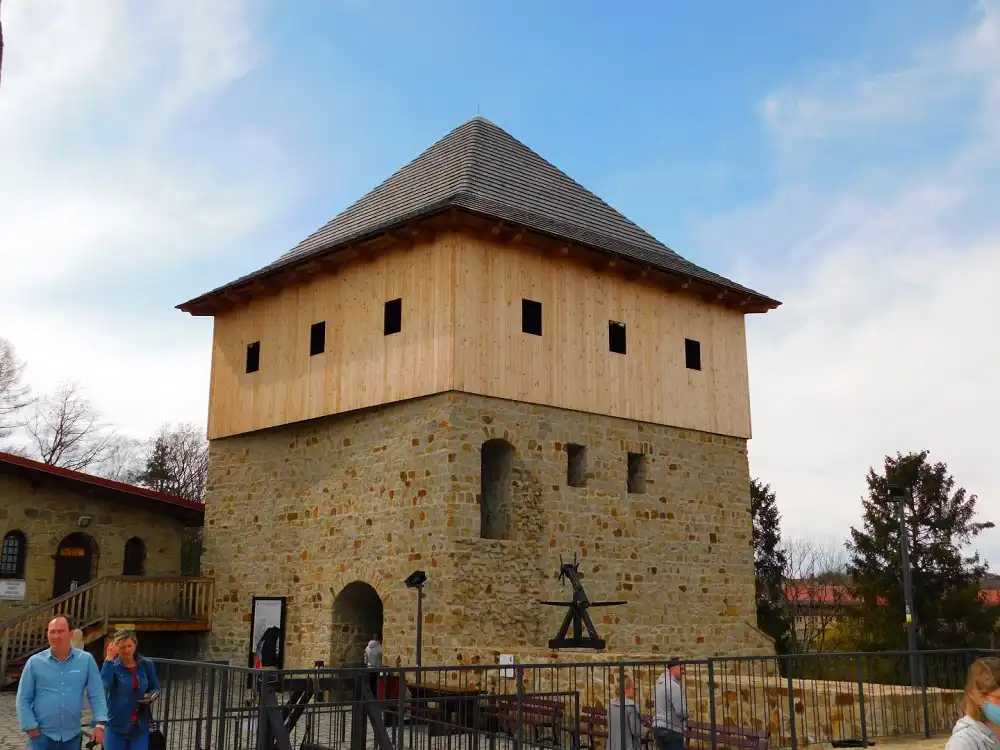 Baszta nad Dunajcem - Zamek w Czchowie