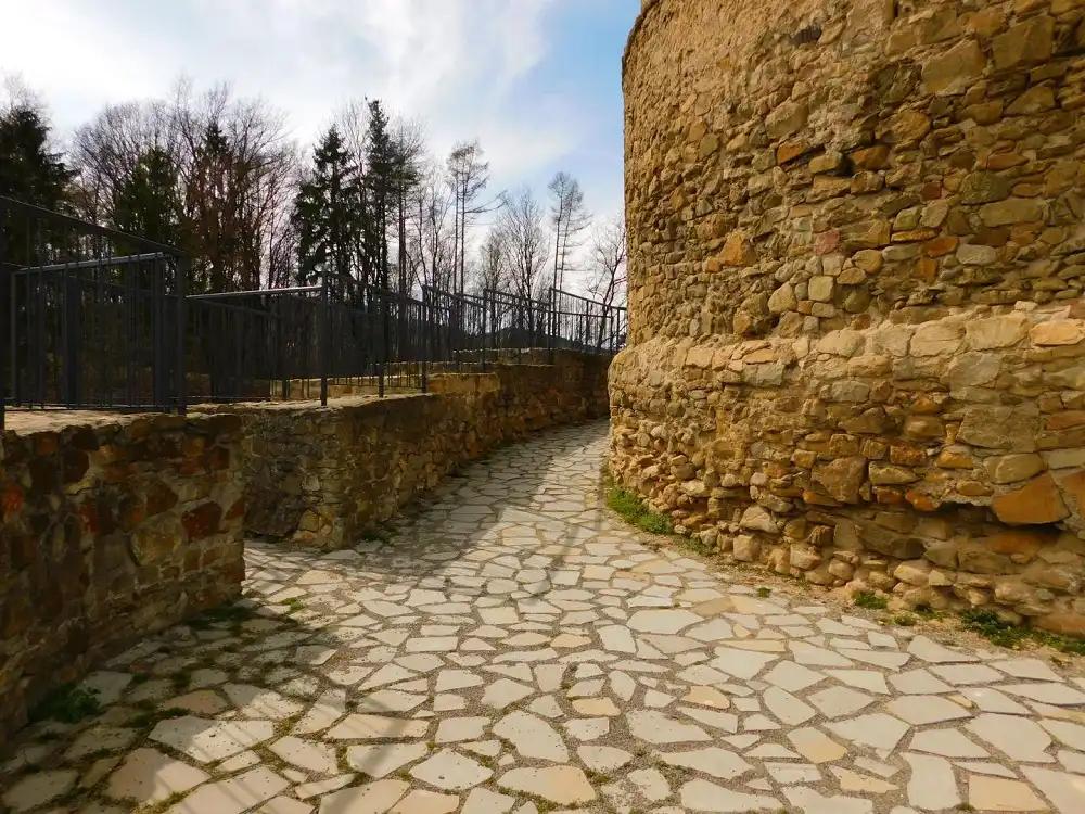 Baszta nad Dunajcem - Zamek w Czchowie